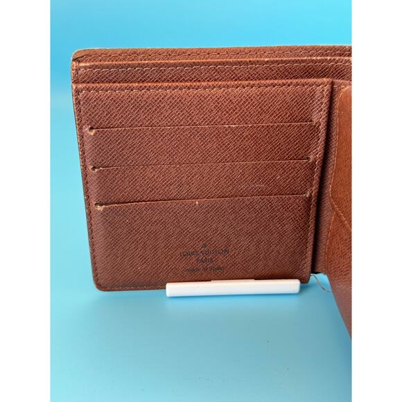 Louis Vuitton Monogram Marco Wallet - Picture 9 of 12